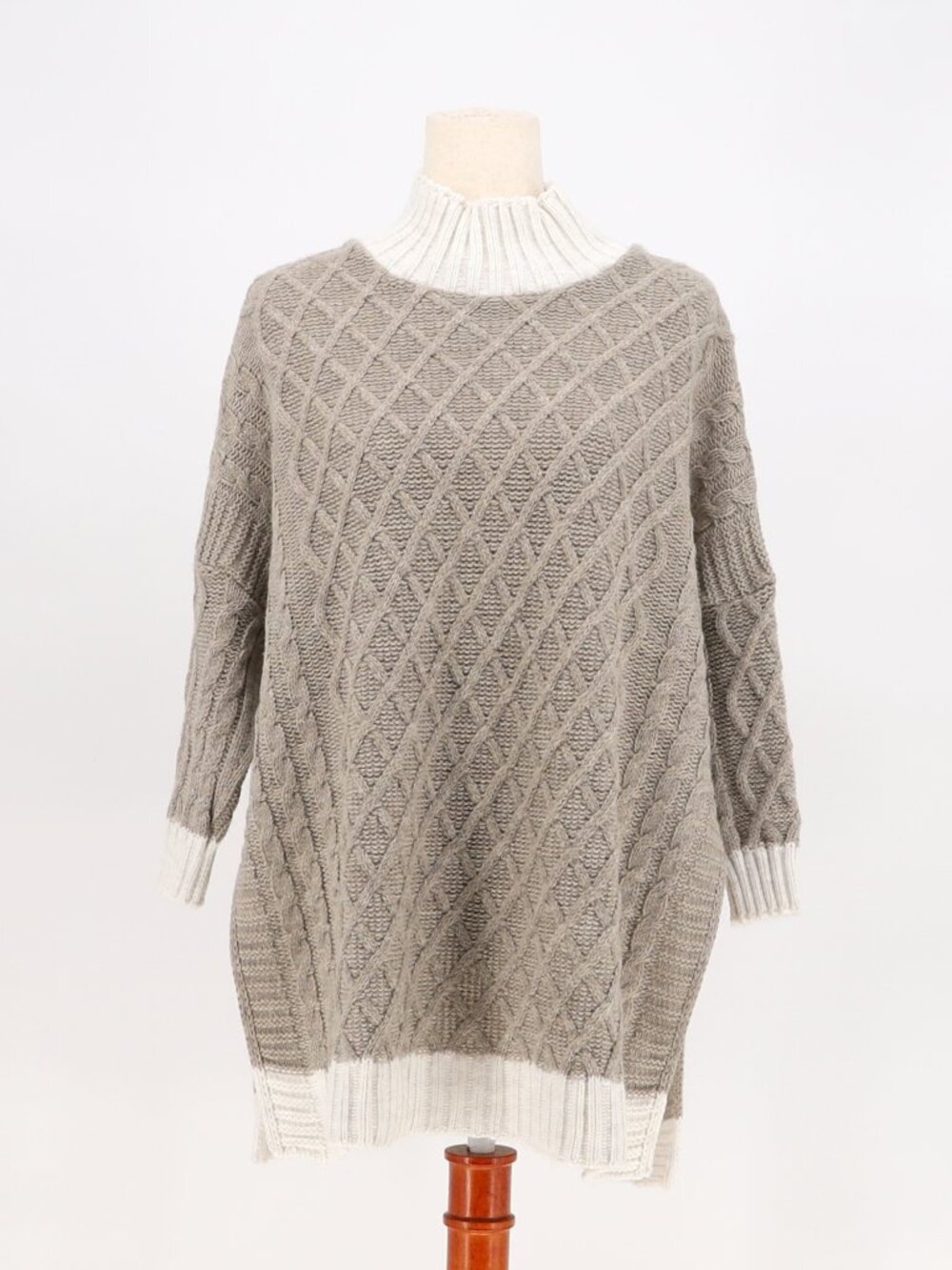 MERSEA The Lisbon Traveler Poncho Mockneck Sweater Driftwood/Seasalt OS